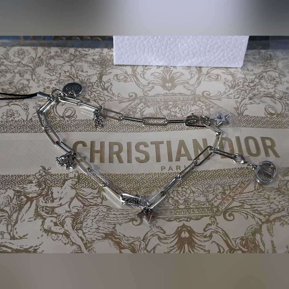 Dior Phone charm - Picture 9 of 11